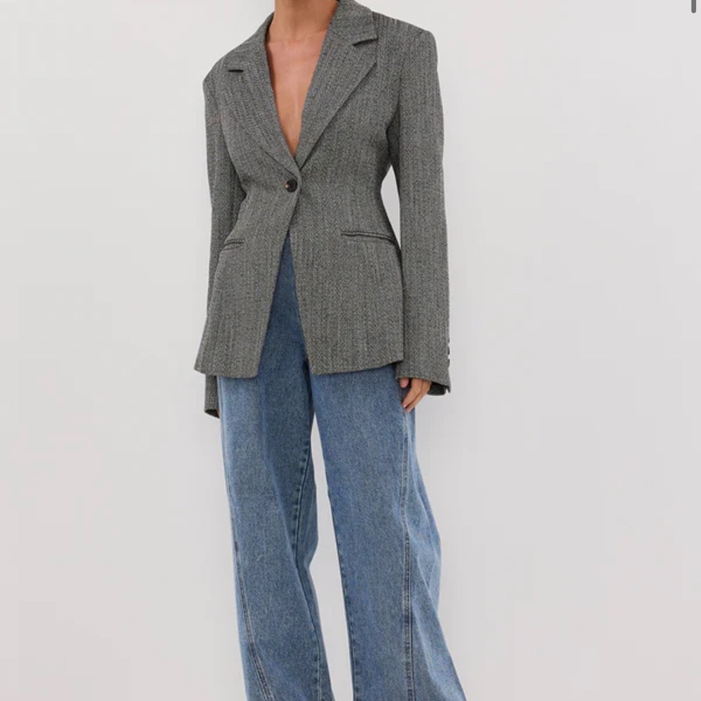 DISSH - MERRITT CHARCOAL CINCHED BLAZER